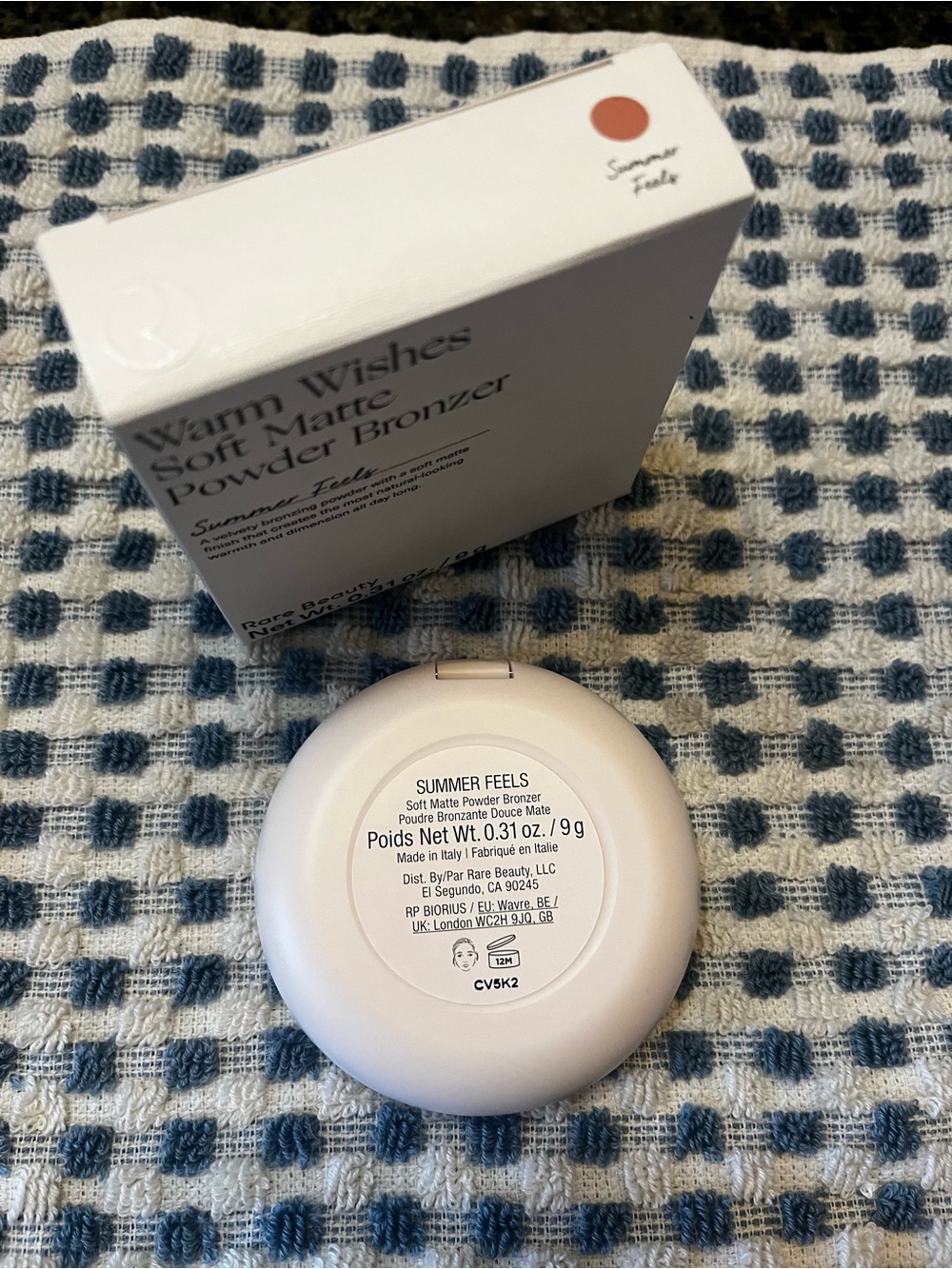 Rare Beauty Warm Wishes Soft Matte Powder Bronzer - Summer Feels (Peachy Bronze)